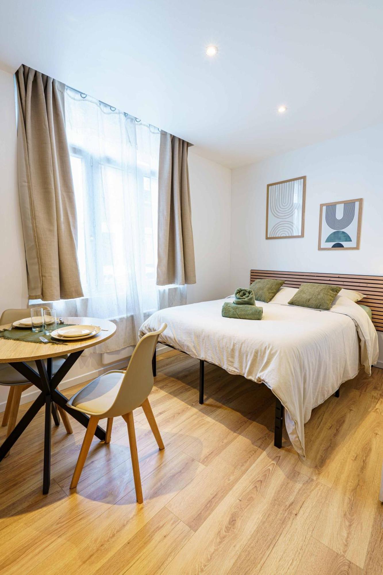 Studio Ensoleille 2Pers Wifi Saint-Quentin  Bagian luar foto